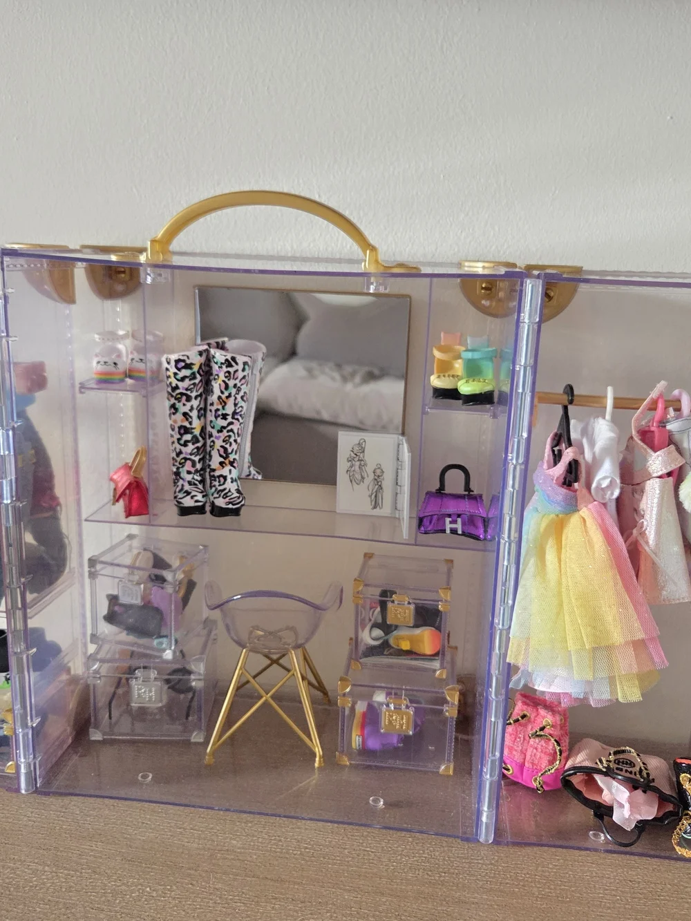 Rainbow High Deluxe Fashion Closet